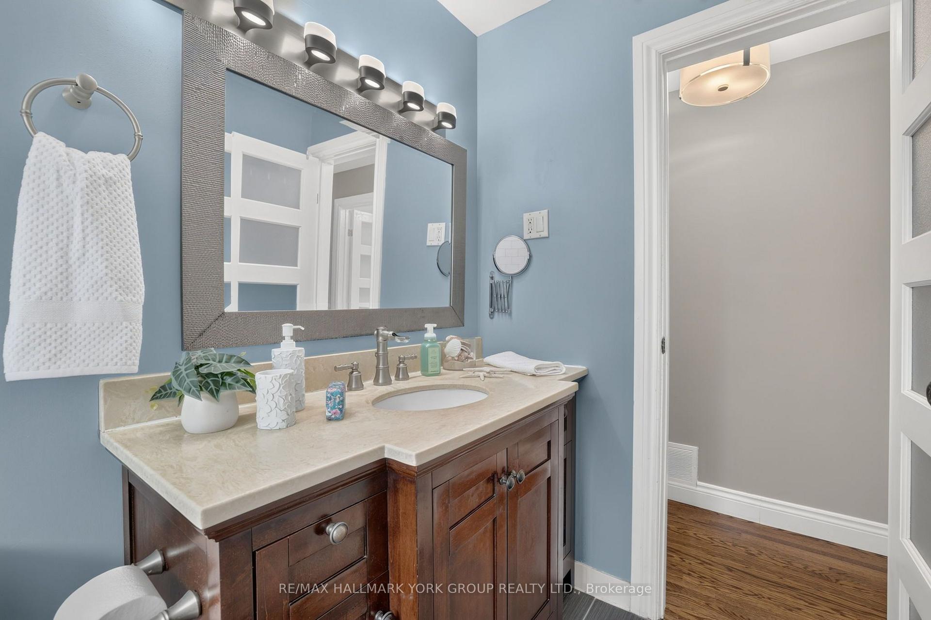 Photo 21 of 384 Glenrose Road, Newmarket, Central Newmarket — HOMEH