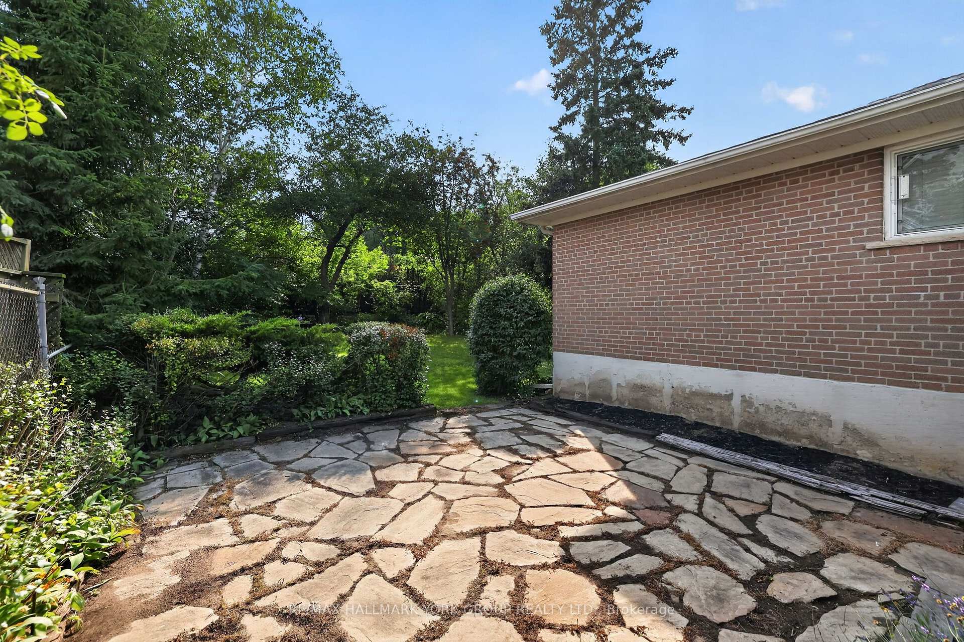 Photo 31 of 384 Glenrose Road, Newmarket, Central Newmarket — HOMEH
