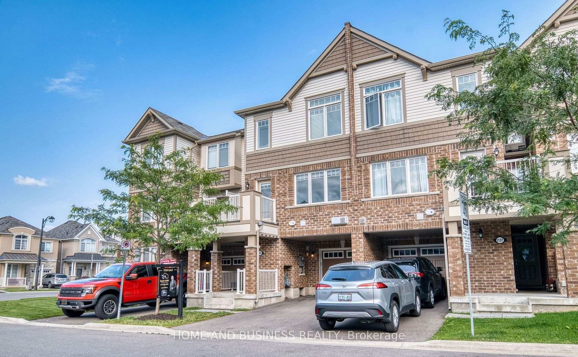 Photo 2 of 1135 duignan Crescent, Milton, Ford — HOMEH