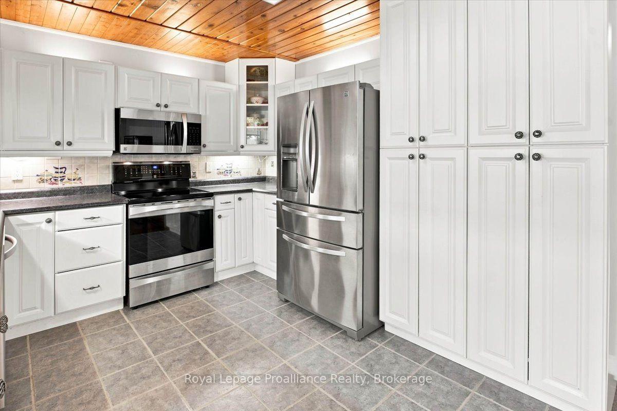 Photo 10 of 40 Riverview Drive, Trent Hills, Rural Trent Hills — HOMEH