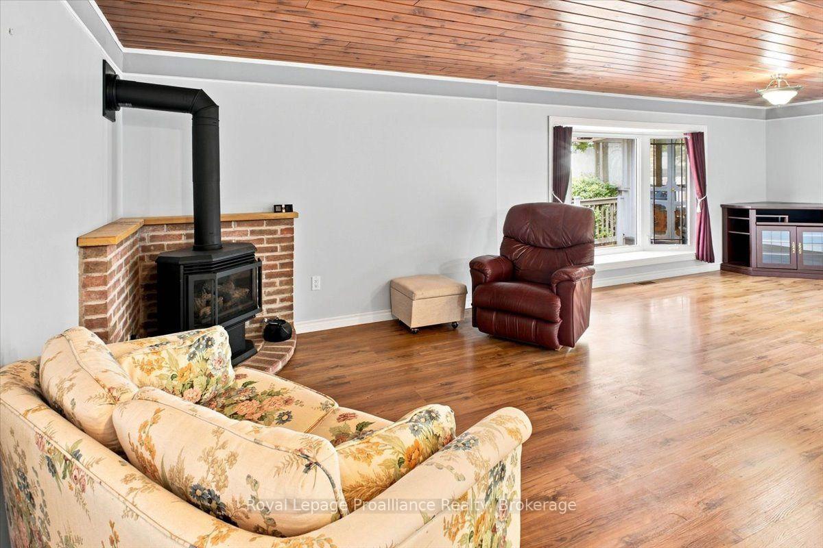 Photo 14 of 40 Riverview Drive, Trent Hills, Rural Trent Hills — HOMEH