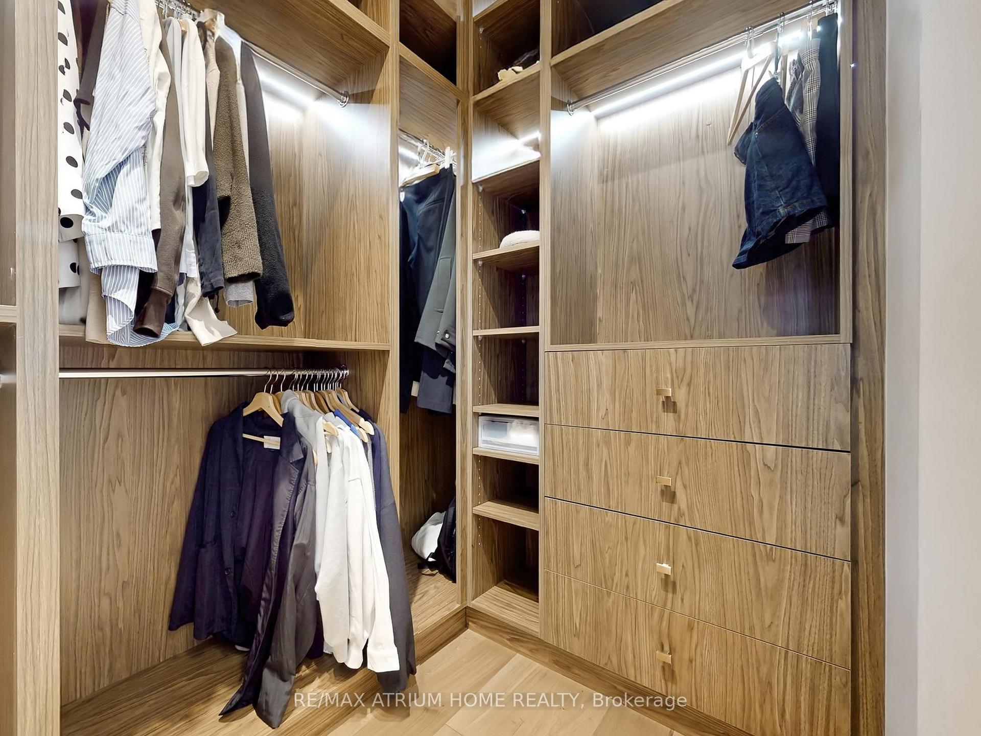 Photo 9 of 18 Teasel Way, Markham, Unionville — HOMEH