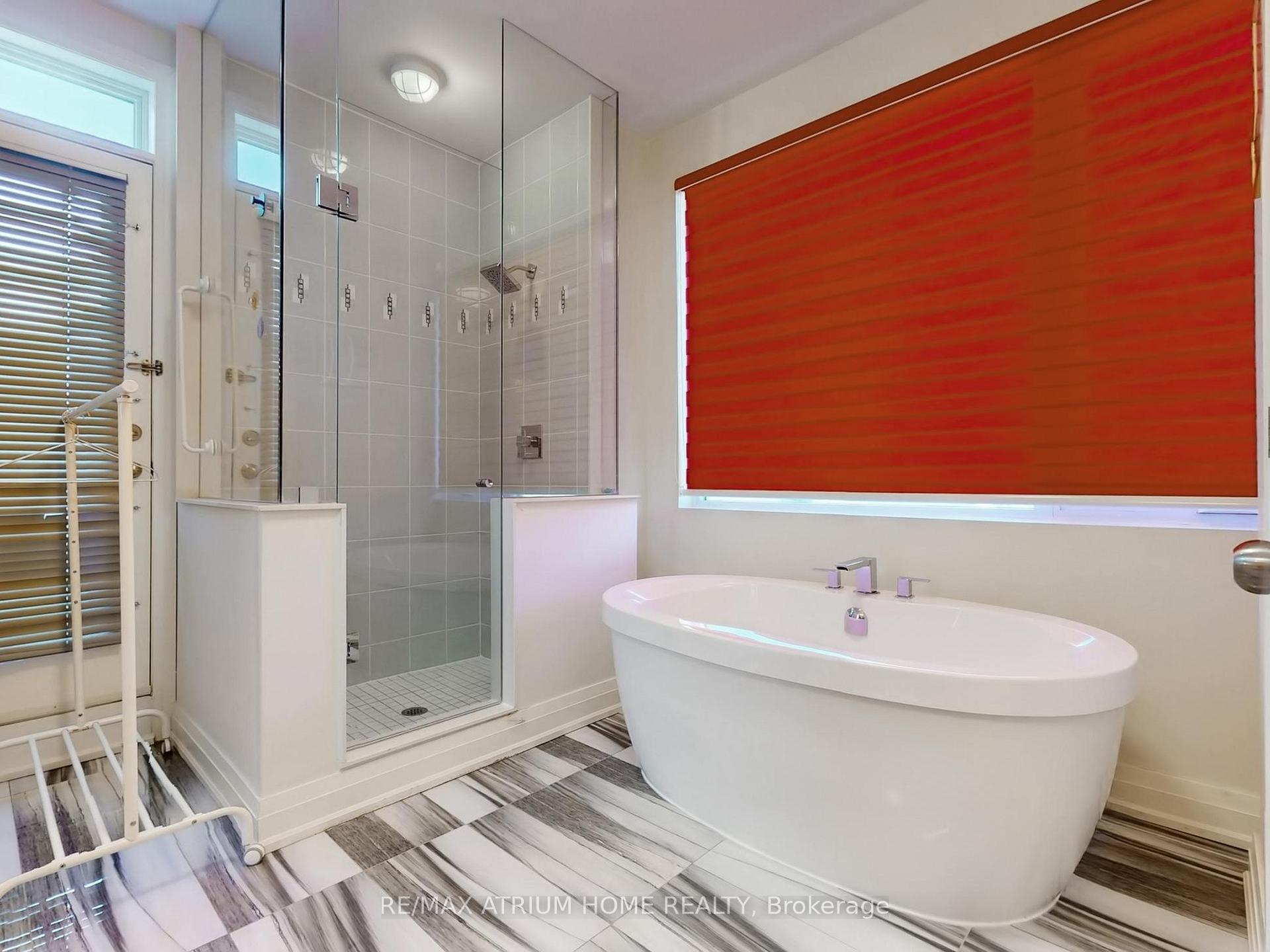 Photo 10 of 18 Teasel Way, Markham, Unionville — HOMEH