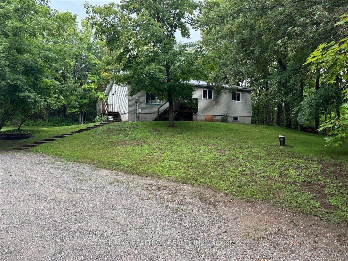 Photo 1 of 5840 Lowanda Lane, Ramara, Rural Ramara — HOMEH