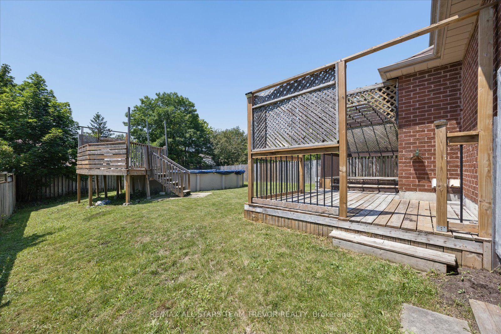 Photo 37 of 98 Carrick Avenue, Georgina, Keswick North — HOMEH
