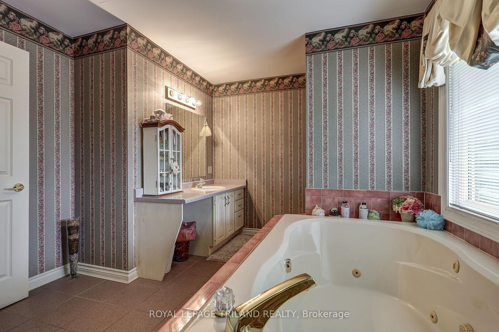 Photo 35 of 158 Centennial Avenue, Central Elgin, Rural Central Elgin — HOMEH