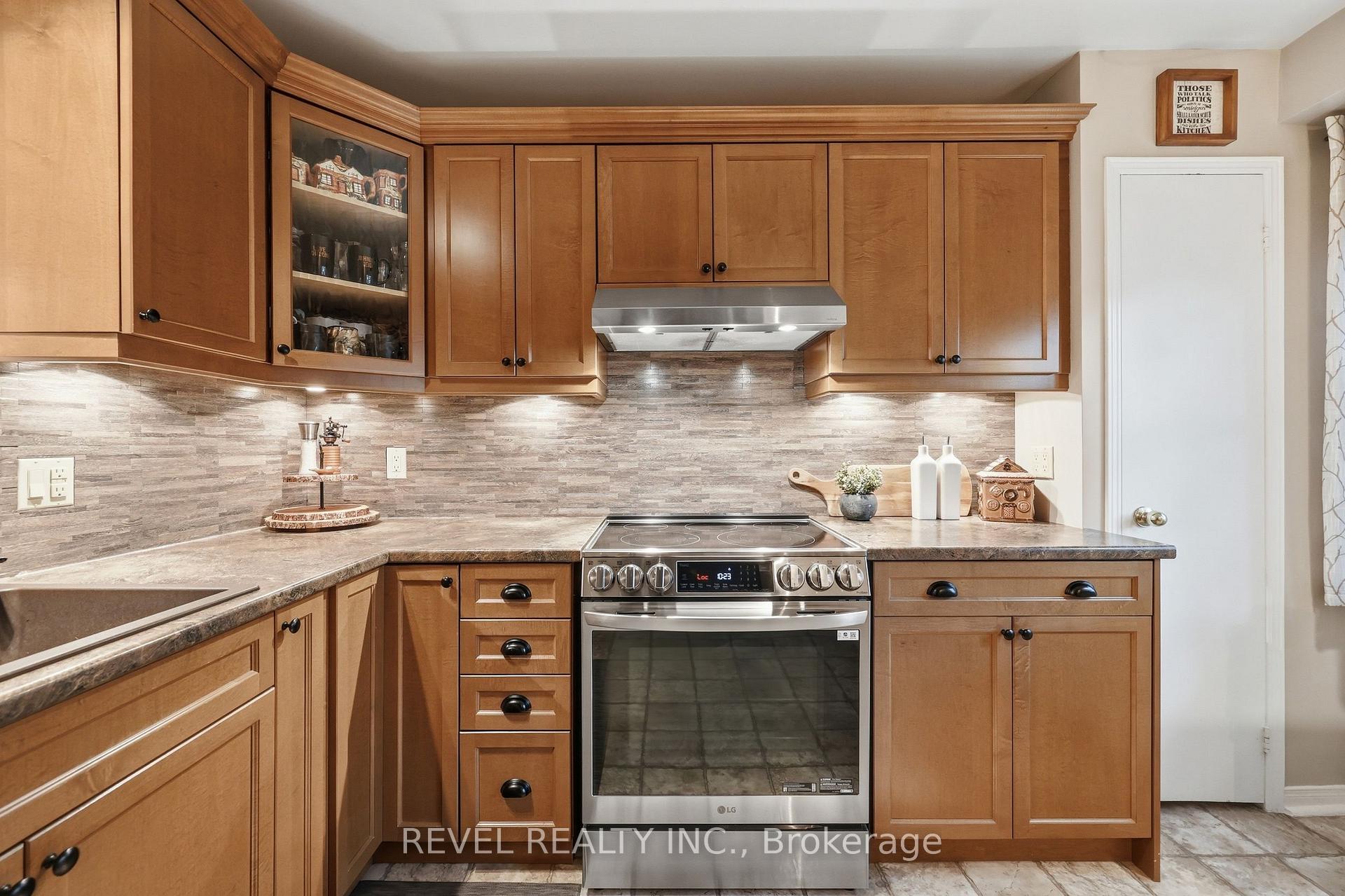 Photo 13 of Unit 55, 55 Kerman Avenue, Grimsby, Grimsby West — HOMEH