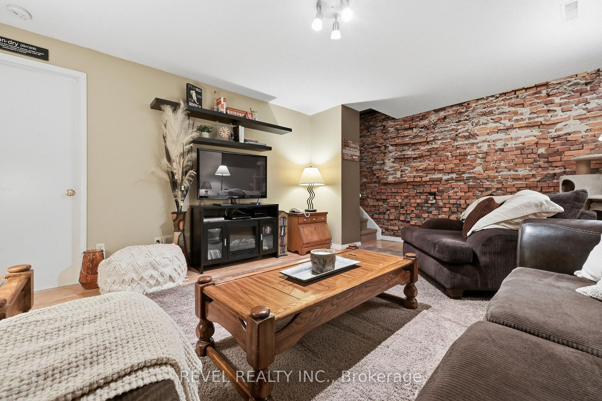 Photo 31 of Unit 55, 55 Kerman Avenue, Grimsby, Grimsby West — HOMEH