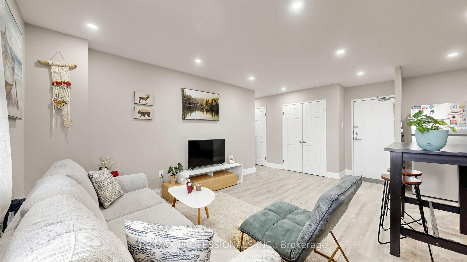 Photo 8 of Unit 809, 100 Dundalk Drive, Scarborough, Dorset Park — HOMEH
