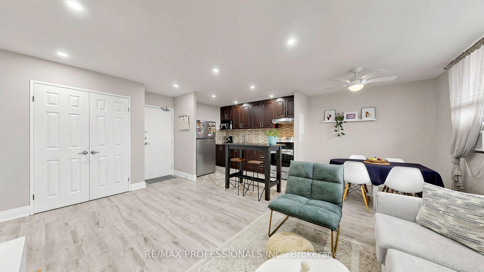 Photo 9 of Unit 809, 100 Dundalk Drive, Scarborough, Dorset Park — HOMEH