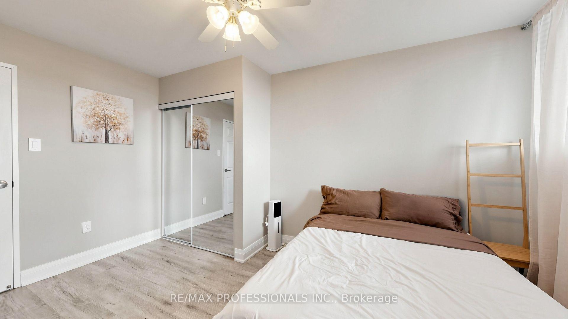 Photo 11 of Unit 809, 100 Dundalk Drive, Scarborough, Dorset Park — HOMEH