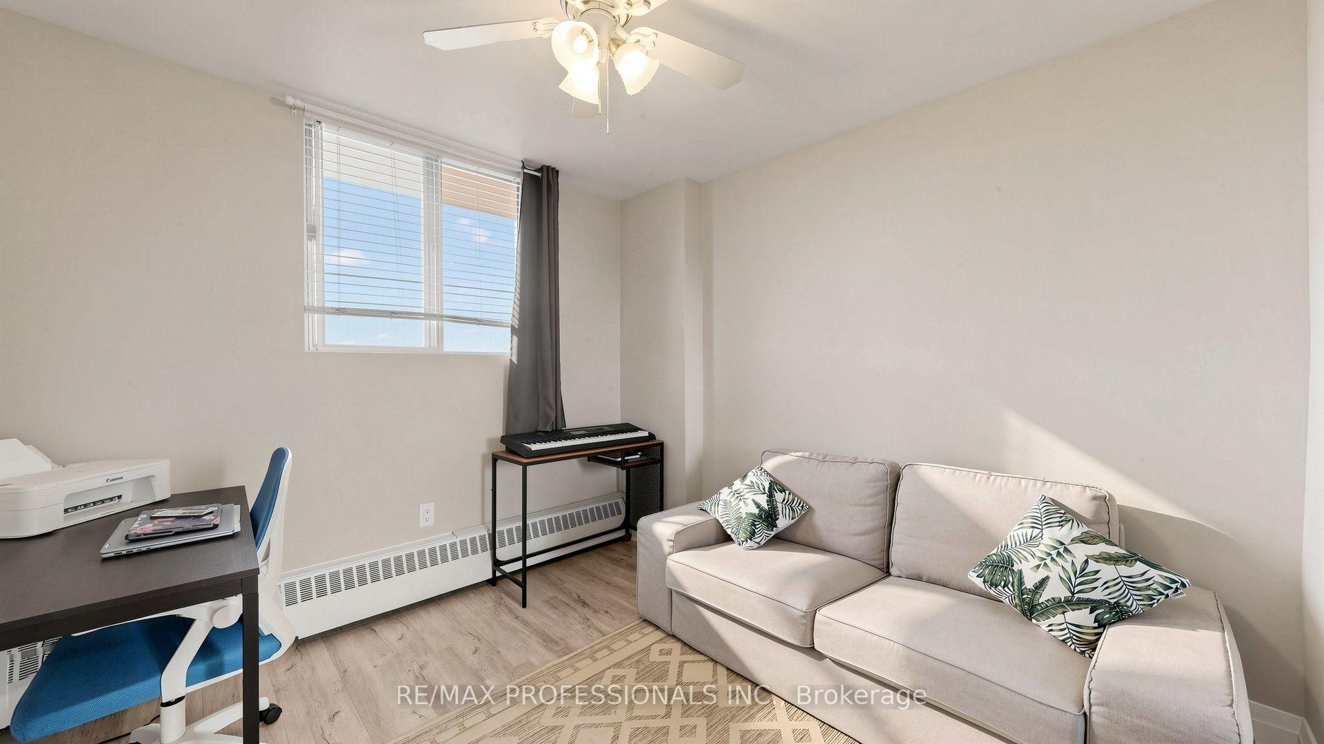 Photo 12 of Unit 809, 100 Dundalk Drive, Scarborough, Dorset Park — HOMEH