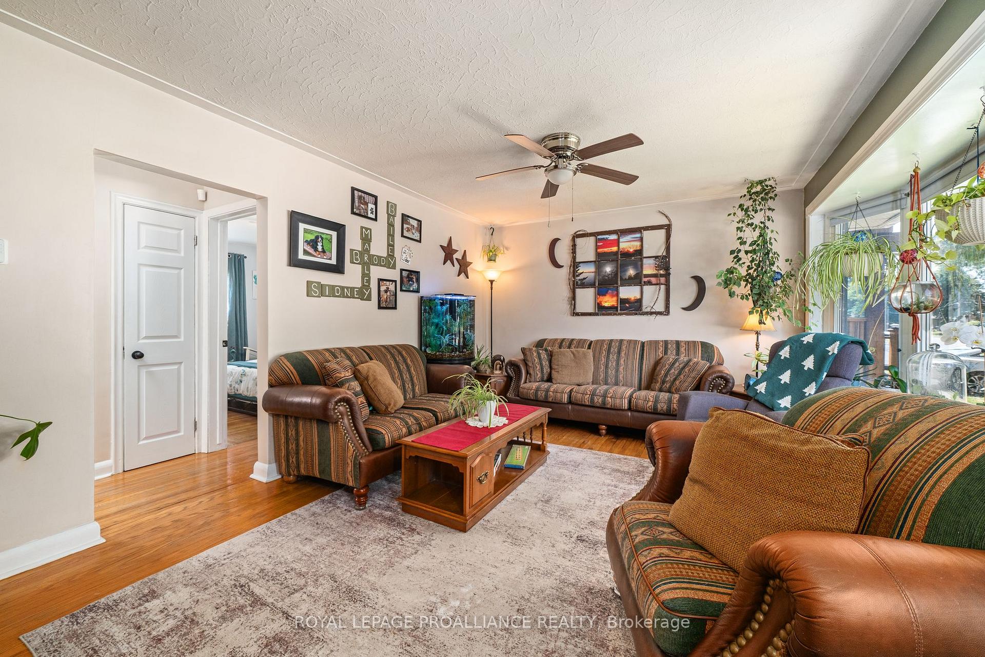 Photo 9 of 235 Farley Avenue, Belleville, Belleville Ward — HOMEH