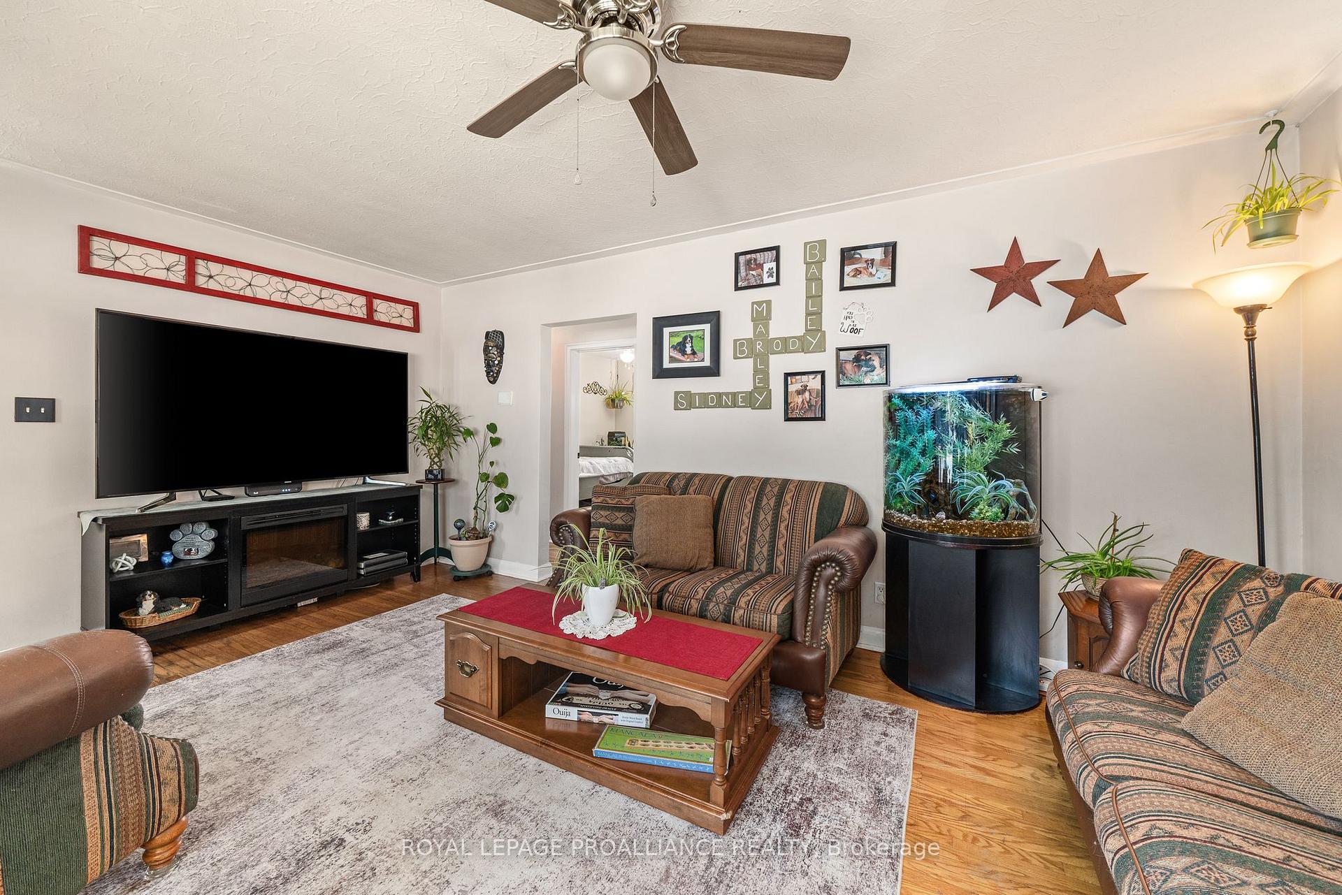 Photo 11 of 235 Farley Avenue, Belleville, Belleville Ward — HOMEH