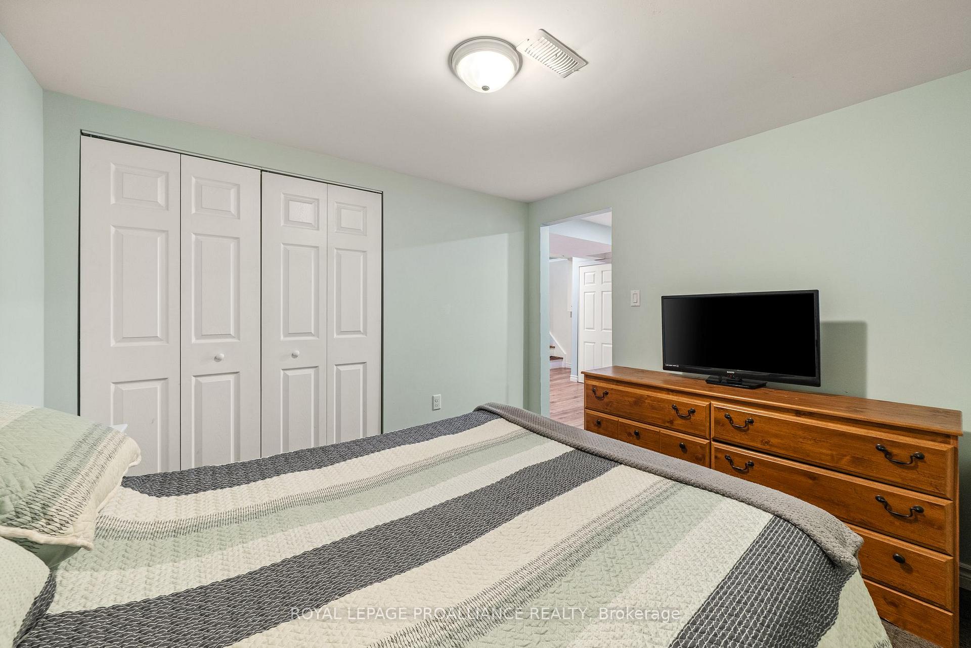 Photo 33 of 235 Farley Avenue, Belleville, Belleville Ward — HOMEH