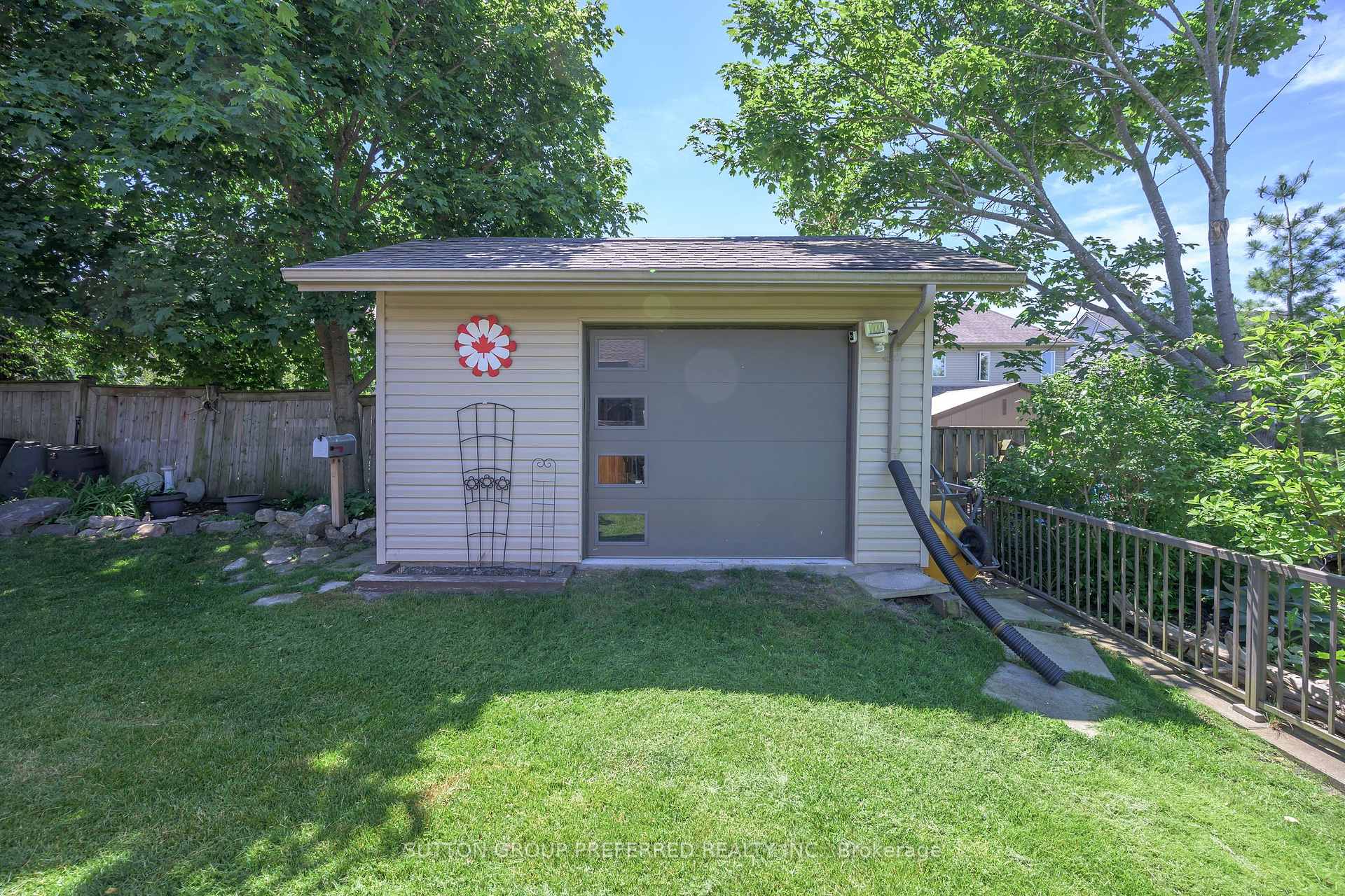 Photo 4 of 23 Wood Lily Lane, Middlesex Centre, Ilderton — HOMEH