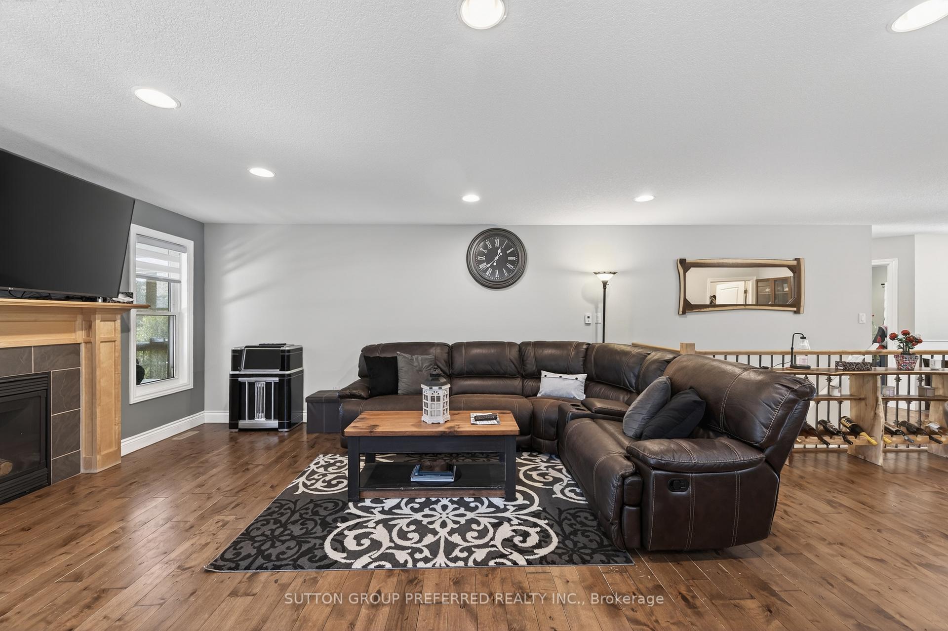 Photo 7 of 23 Wood Lily Lane, Middlesex Centre, Ilderton — HOMEH