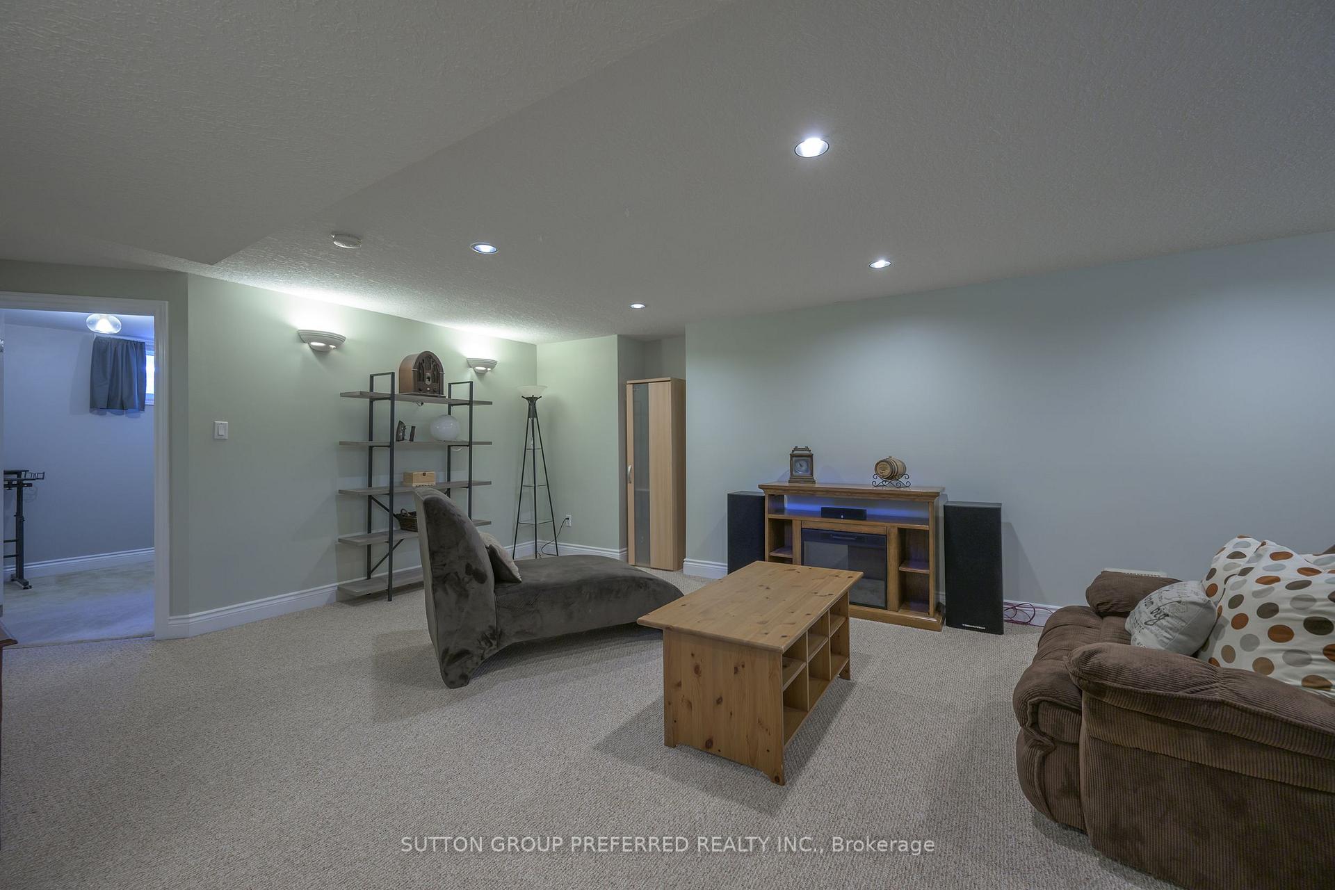 Photo 30 of 23 Wood Lily Lane, Middlesex Centre, Ilderton — HOMEH