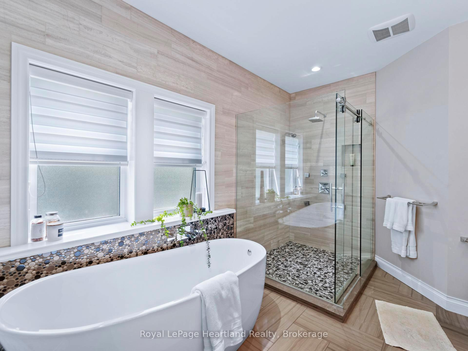 Photo 25 of 24 Thimbleweed Drive, Bluewater, Bayfield — HOMEH