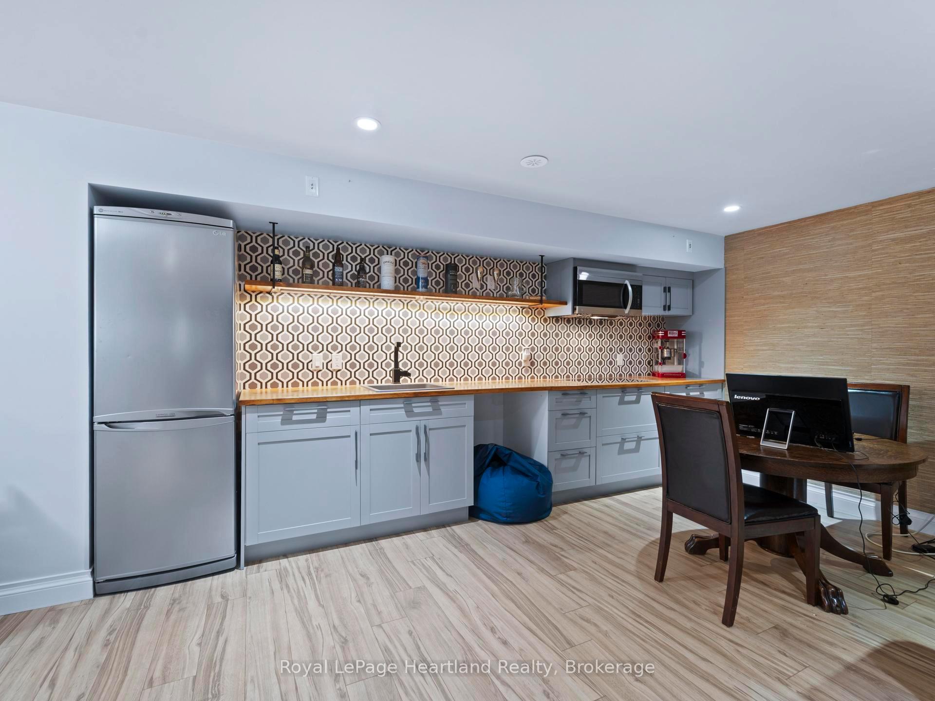 Photo 32 of 24 Thimbleweed Drive, Bluewater, Bayfield — HOMEH