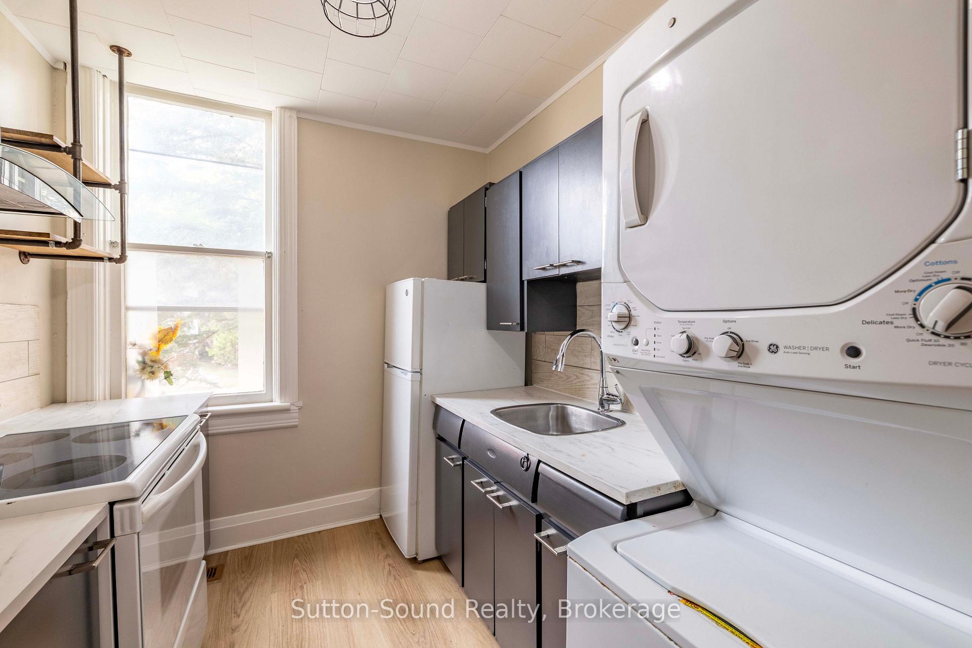 Photo 6 of 1100 4th Avenue E, Owen Sound — HOMEH