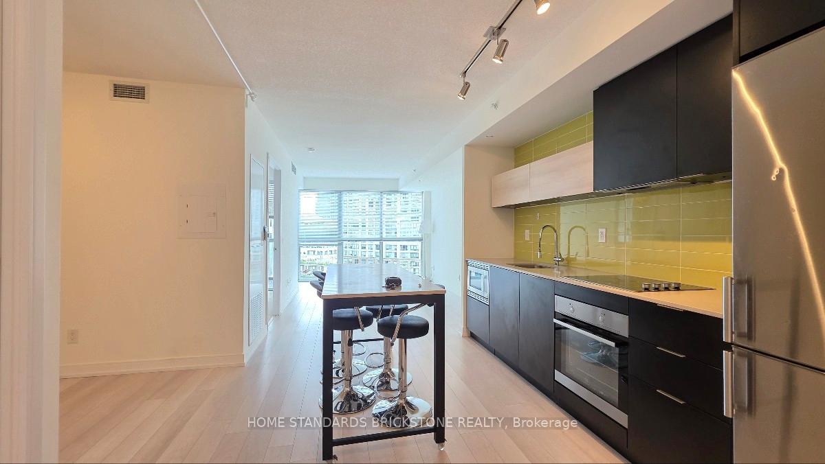 Photo 5 of Unit 606, 20 Thomas Riley Road, Etobicoke, Islington-City Centre West — HOMEH