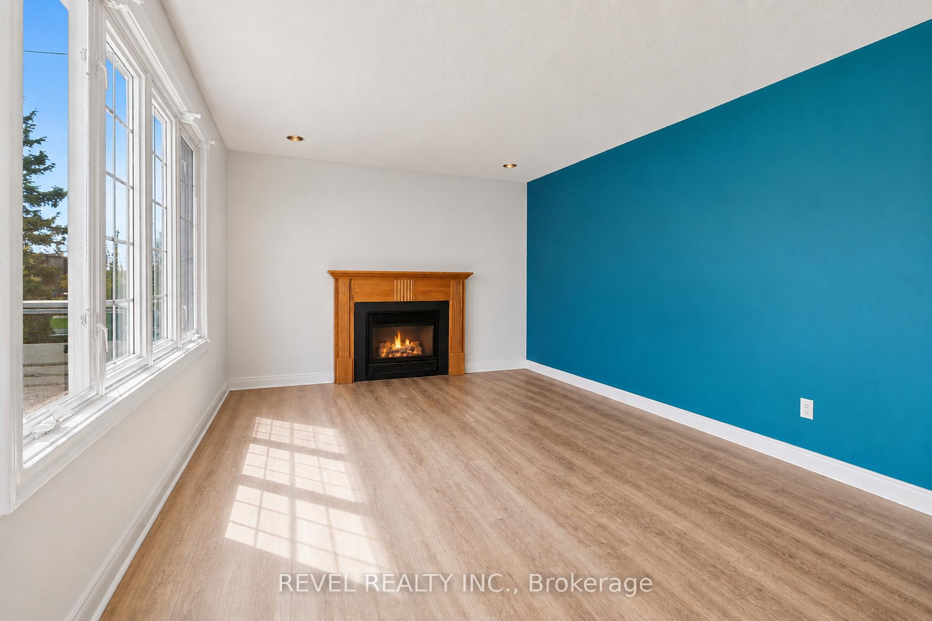 Photo 5 of 3524 Joan Drive, Mississauga, Fairview — HOMEH