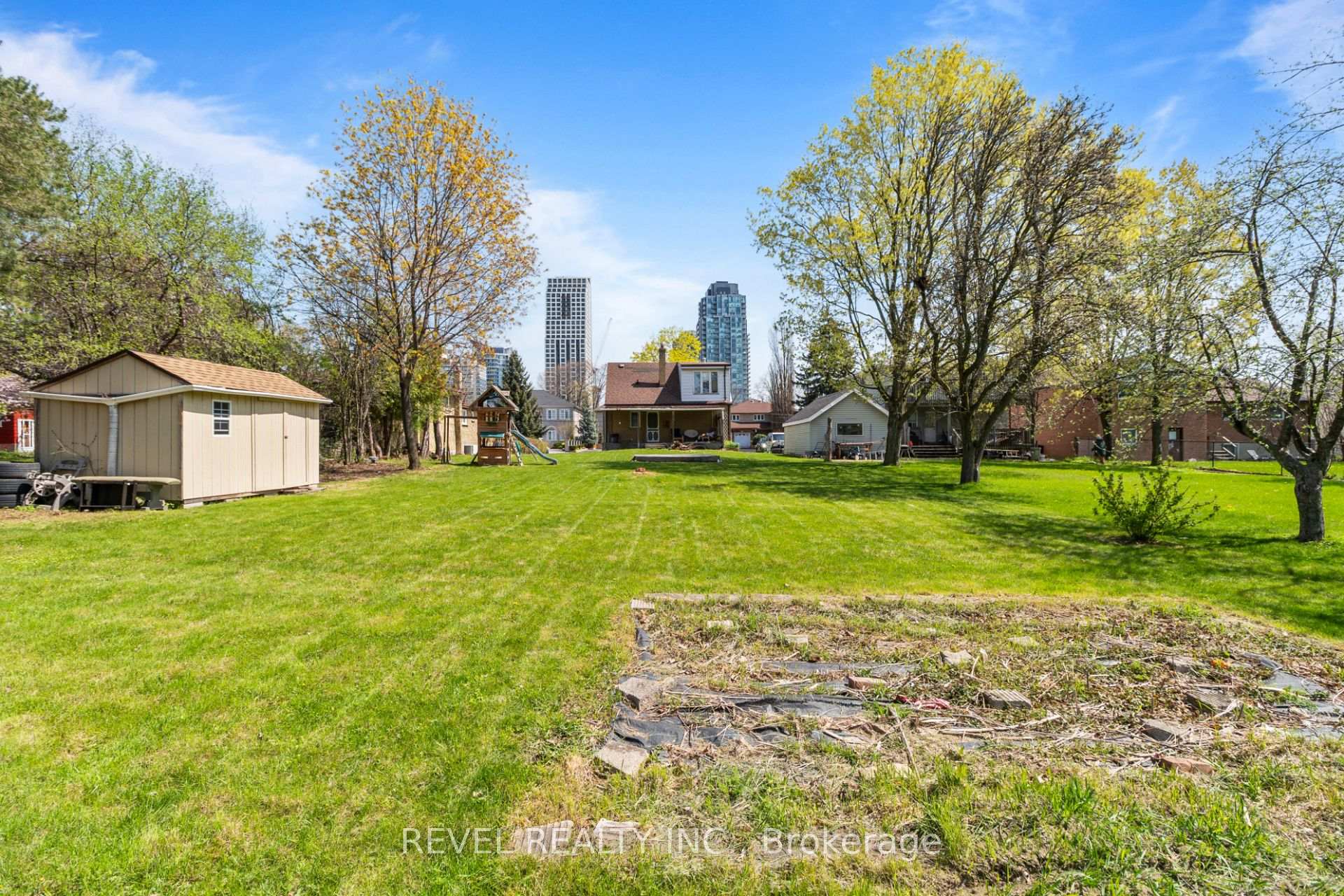 Photo 20 of 3524 Joan Drive, Mississauga, Fairview — HOMEH