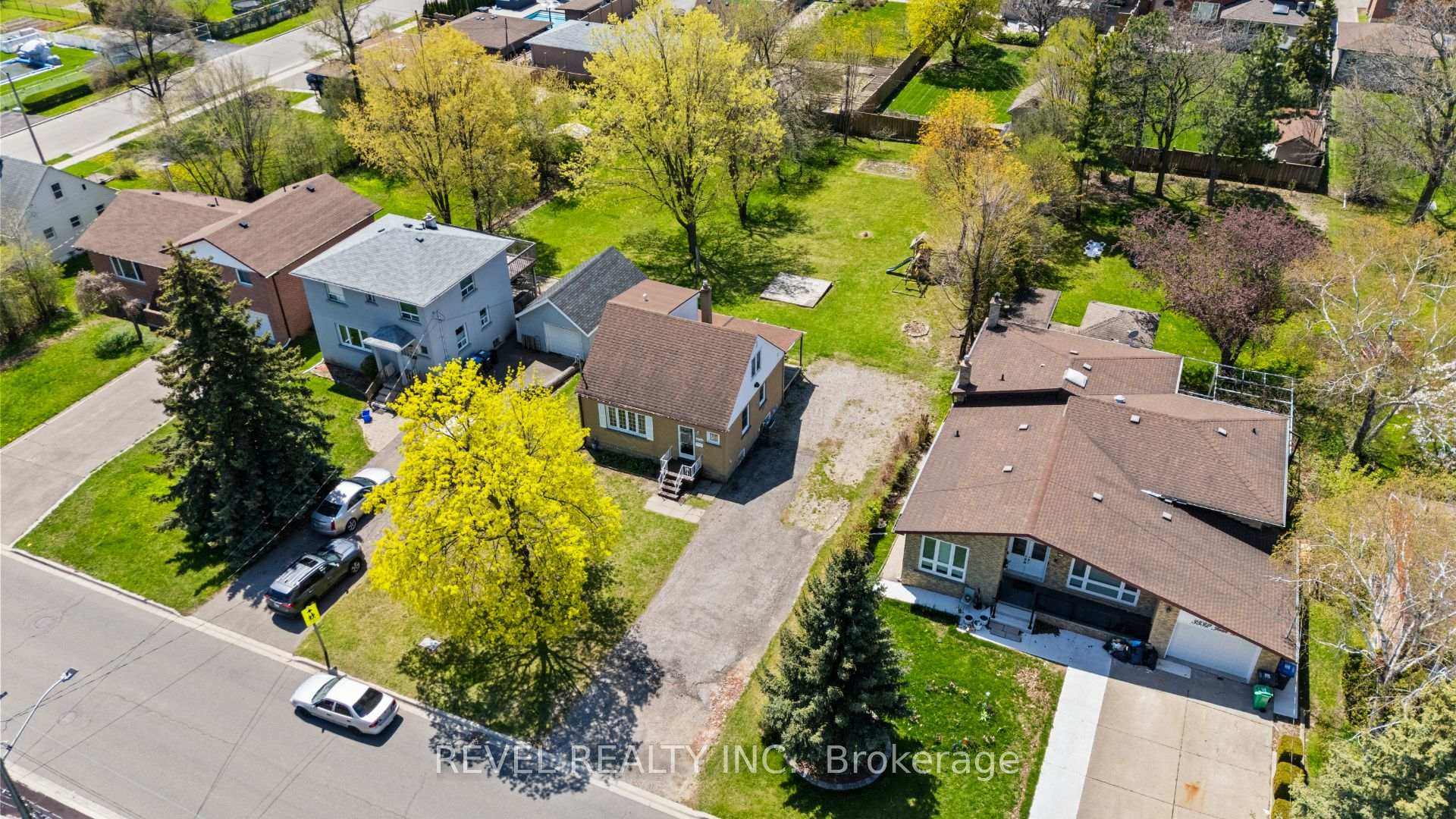 Photo 23 of 3524 Joan Drive, Mississauga, Fairview — HOMEH