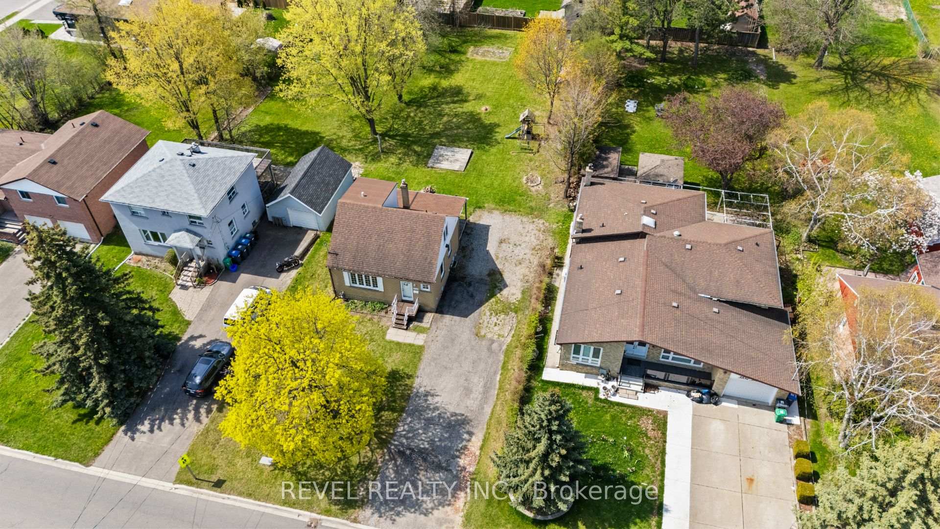Photo 24 of 3524 Joan Drive, Mississauga, Fairview — HOMEH