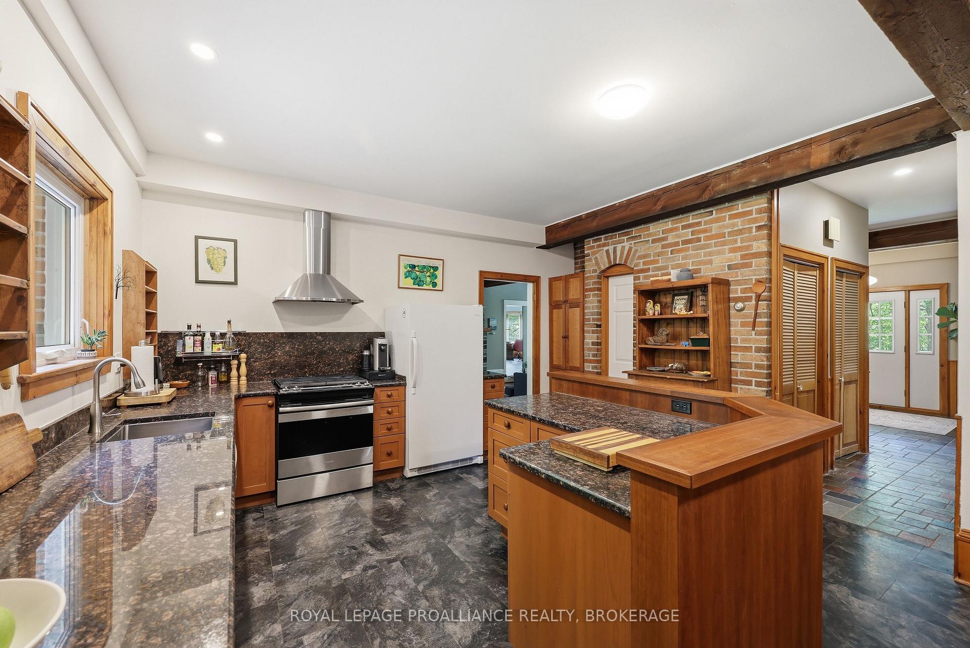 Photo 12 of 3733 Jamieson Road, Frontenac, Frontenac South — HOMEH
