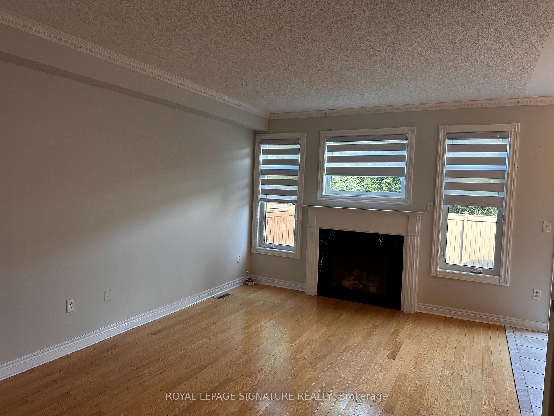 Front of Unit 10, 2295 Rochester Circle S