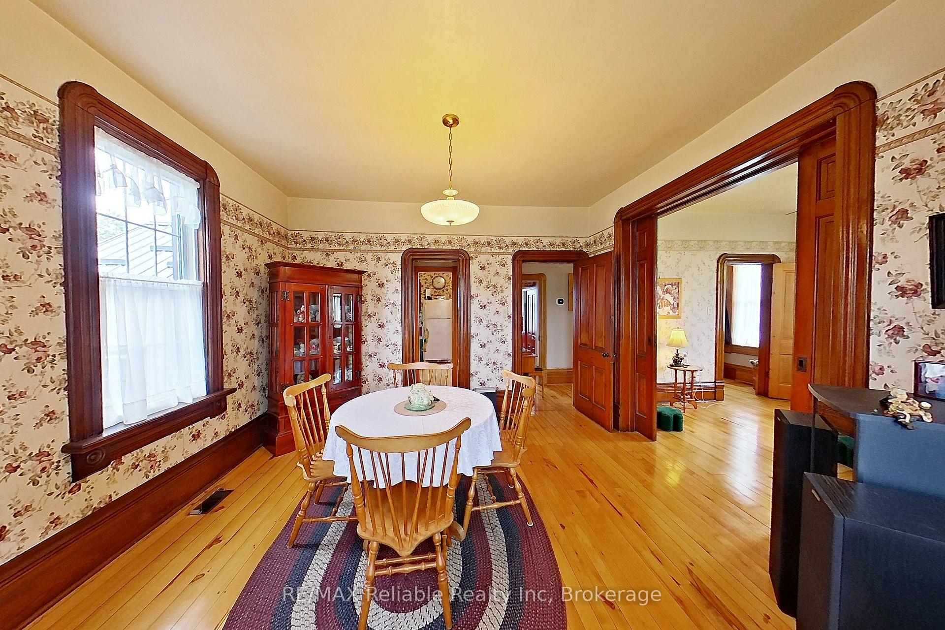 Photo 5 of 33 Princess Street E, Central Huron, Clinton — HOMEH