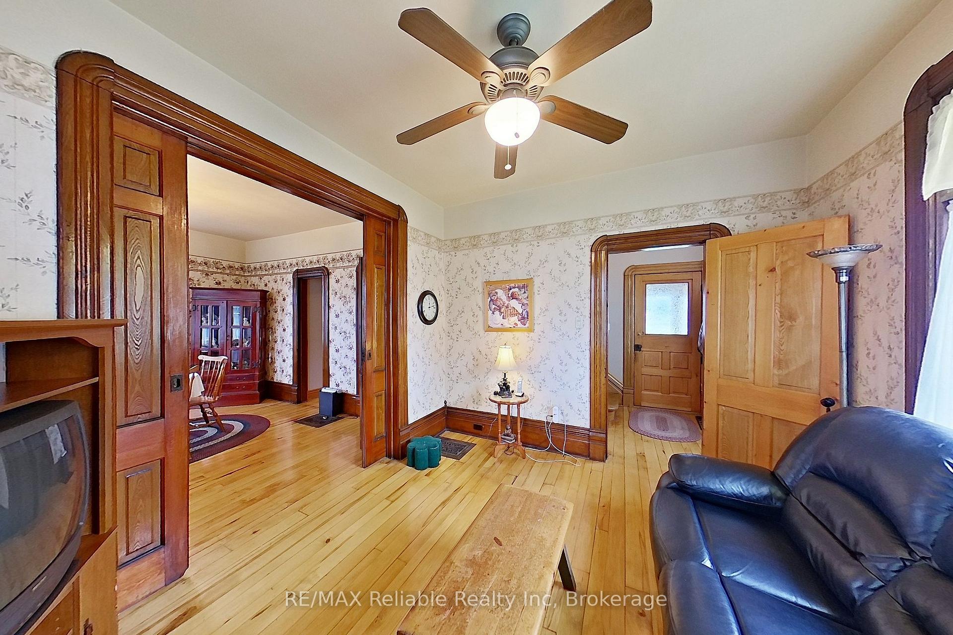 Photo 6 of 33 Princess Street E, Central Huron, Clinton — HOMEH
