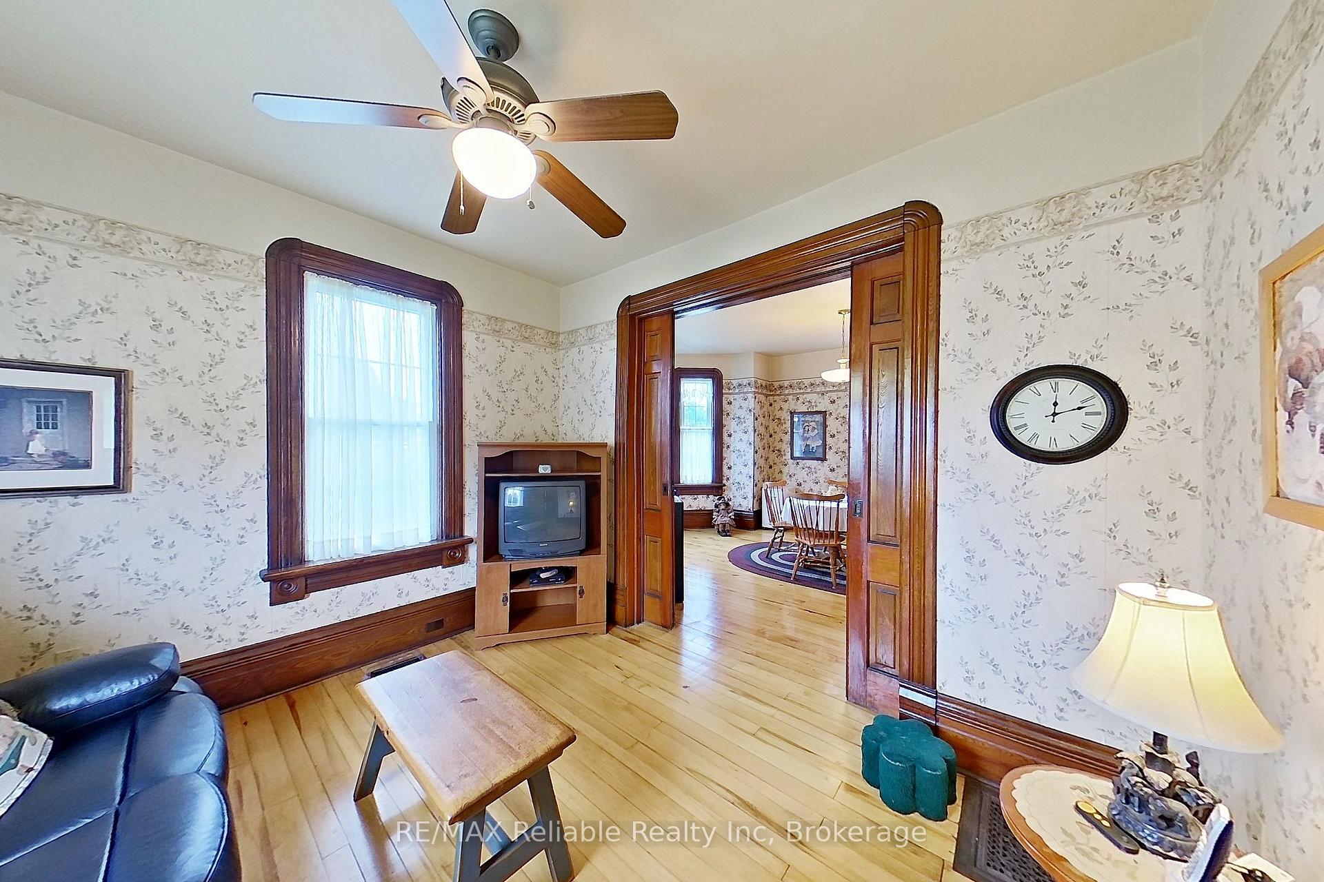 Photo 8 of 33 Princess Street E, Central Huron, Clinton — HOMEH