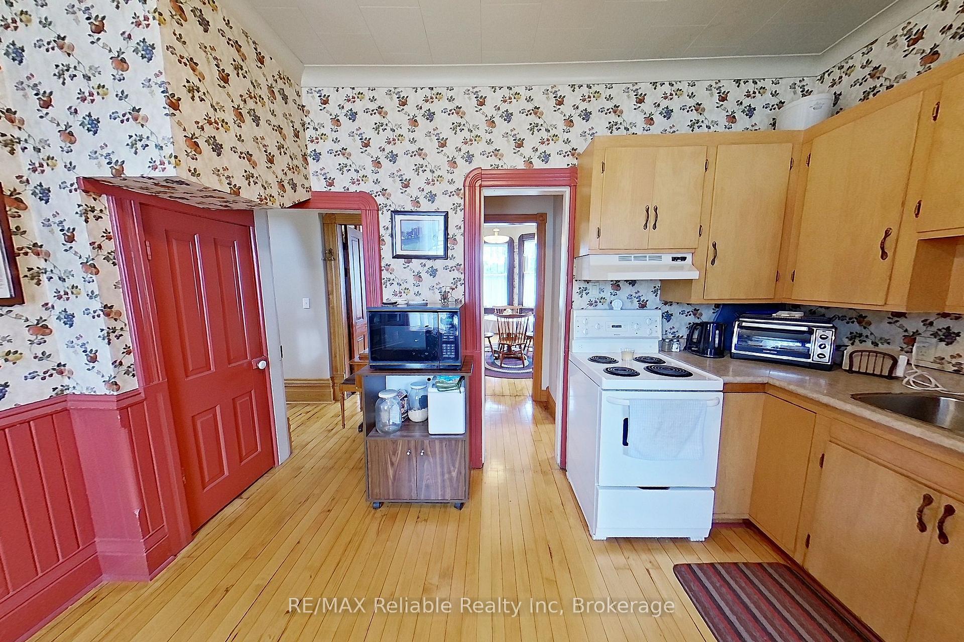 Photo 12 of 33 Princess Street E, Central Huron, Clinton — HOMEH