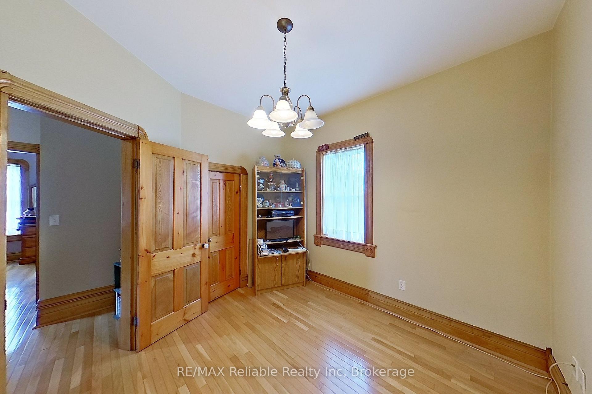 Photo 23 of 33 Princess Street E, Central Huron, Clinton — HOMEH