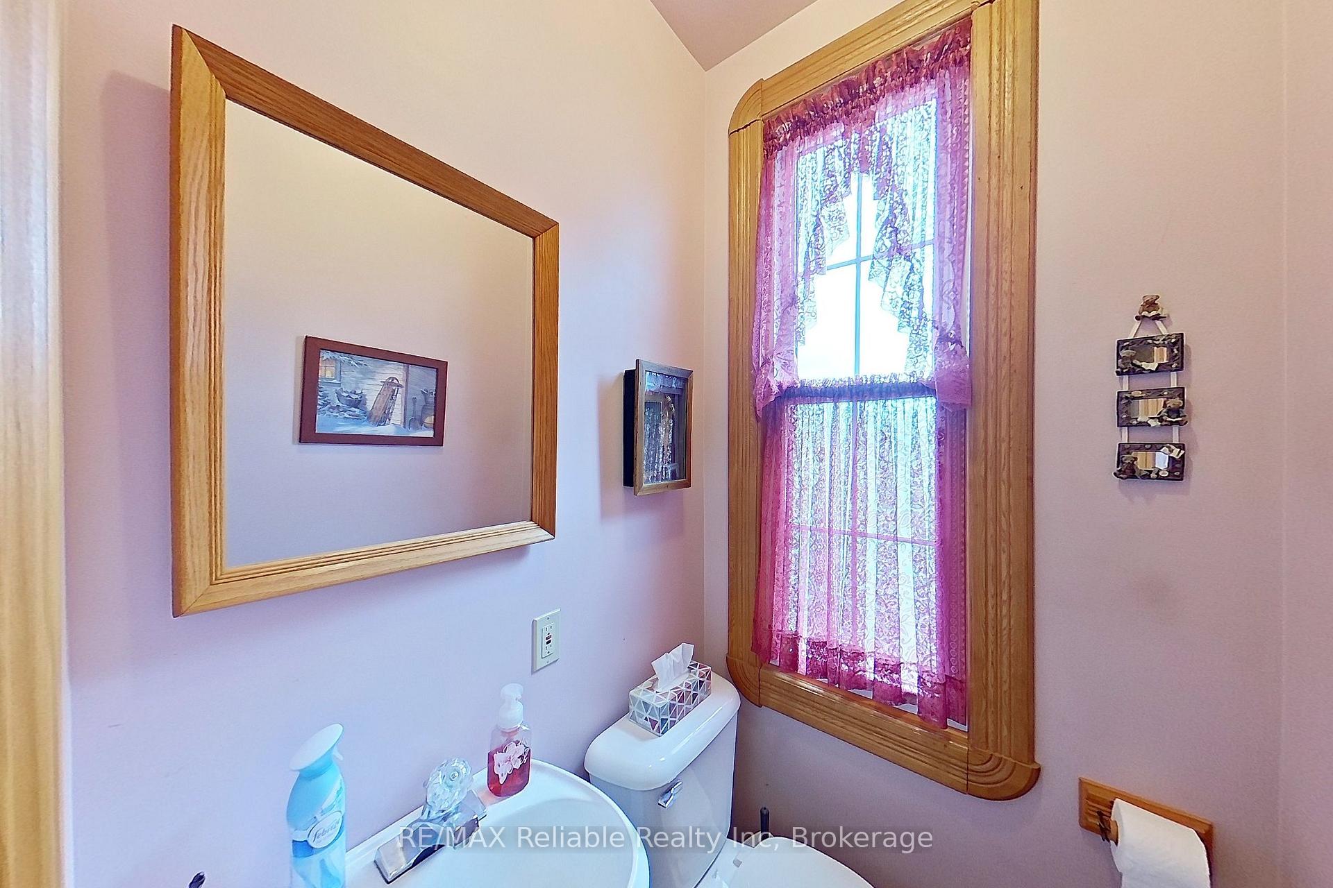 Photo 28 of 33 Princess Street E, Central Huron, Clinton — HOMEH