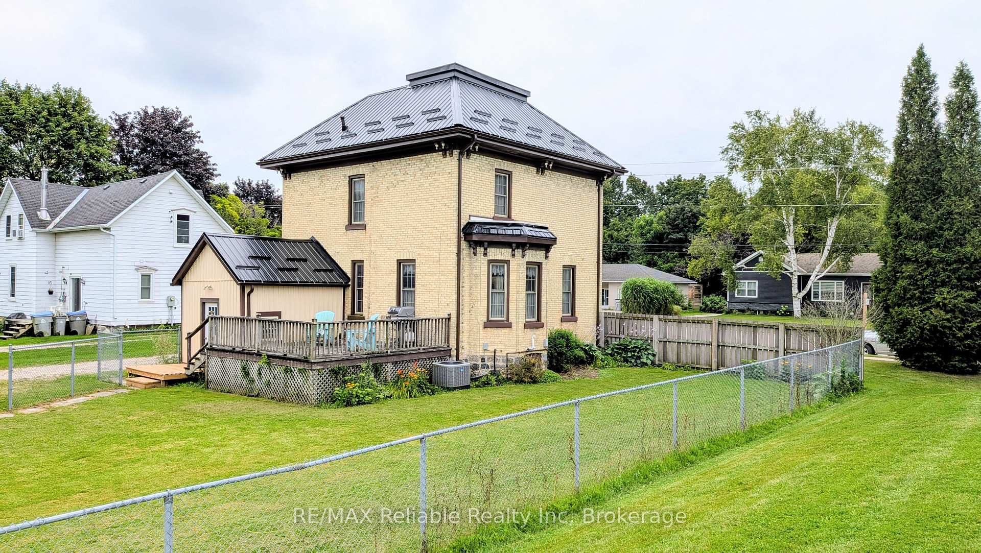Photo 36 of 33 Princess Street E, Central Huron, Clinton — HOMEH