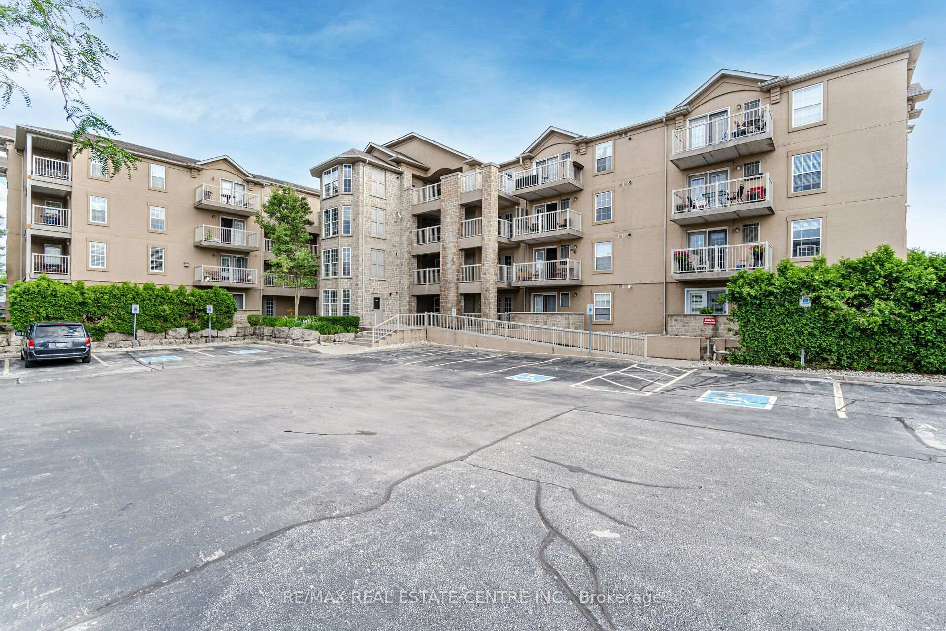Front of Unit 106, 1820 Walker'S Line