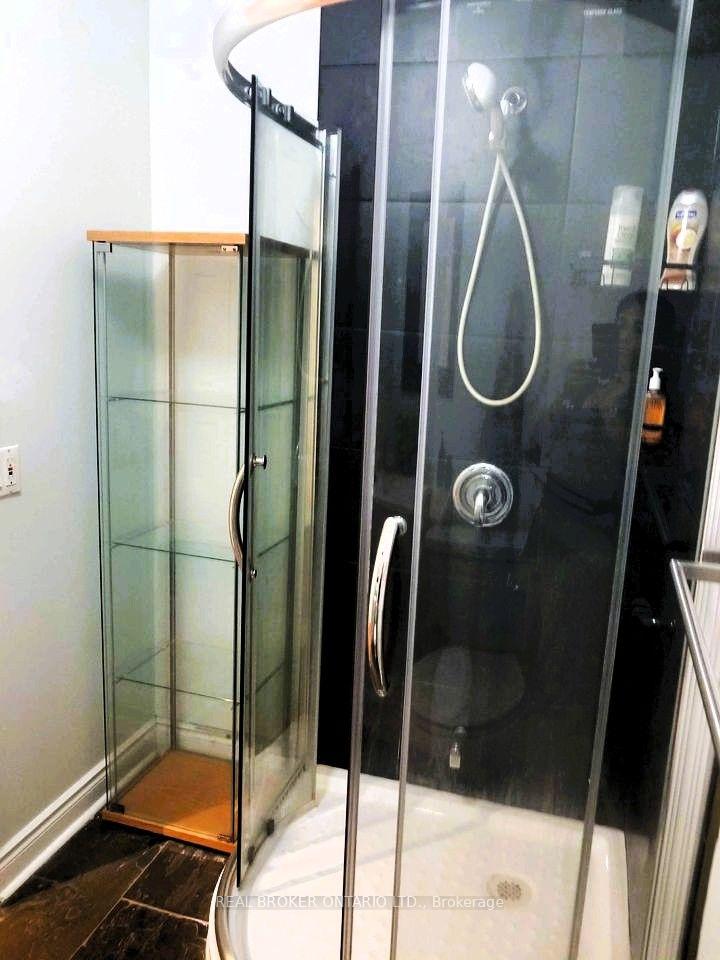 Photo 9 of Unit SIDE, 256 The Kingsway Road, Etobicoke, Edenbridge-Humber Valley — HOMEH