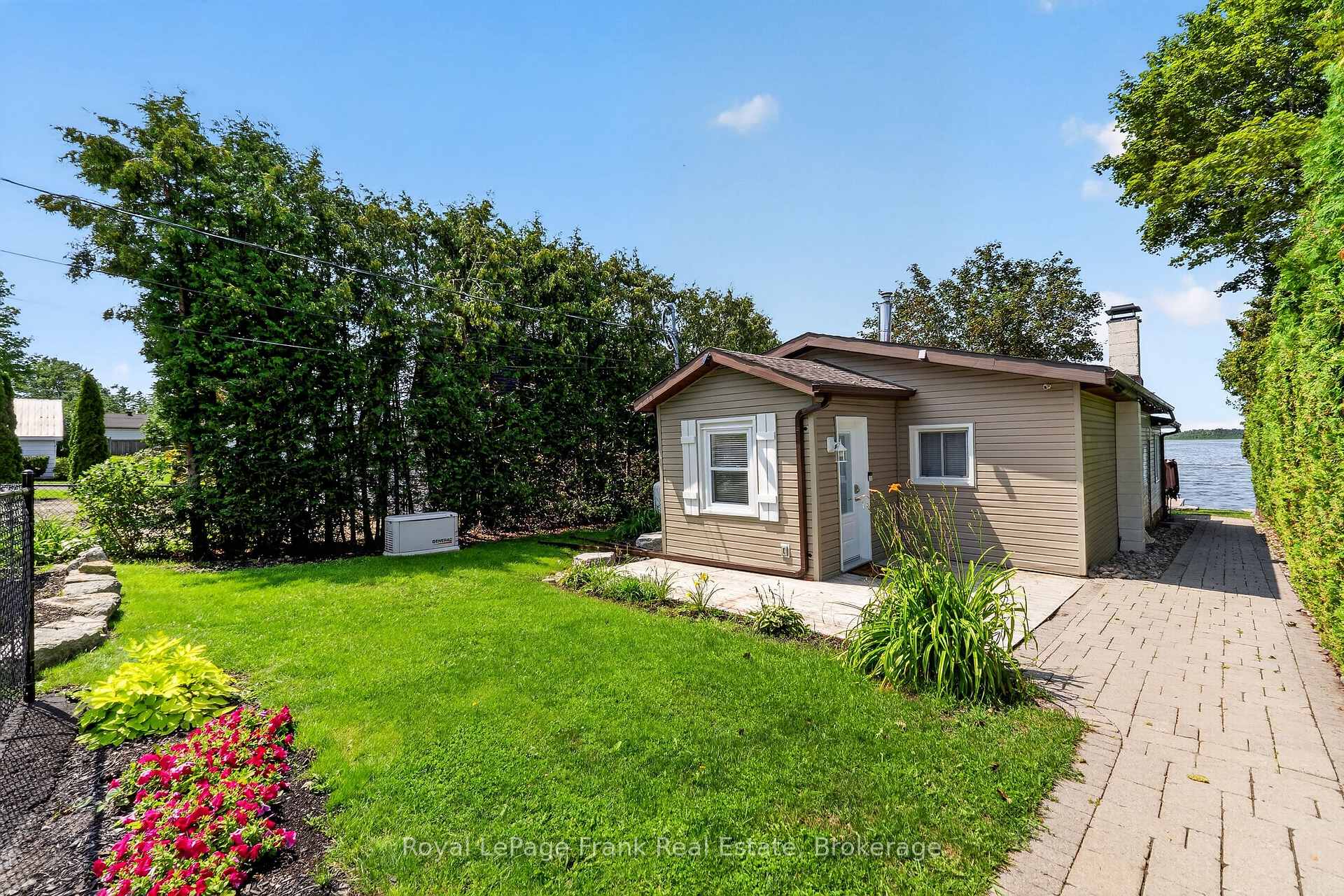 Photo 9 of 229 Snug Harbour Road, Kawartha Lakes, Fenelon — HOMEH