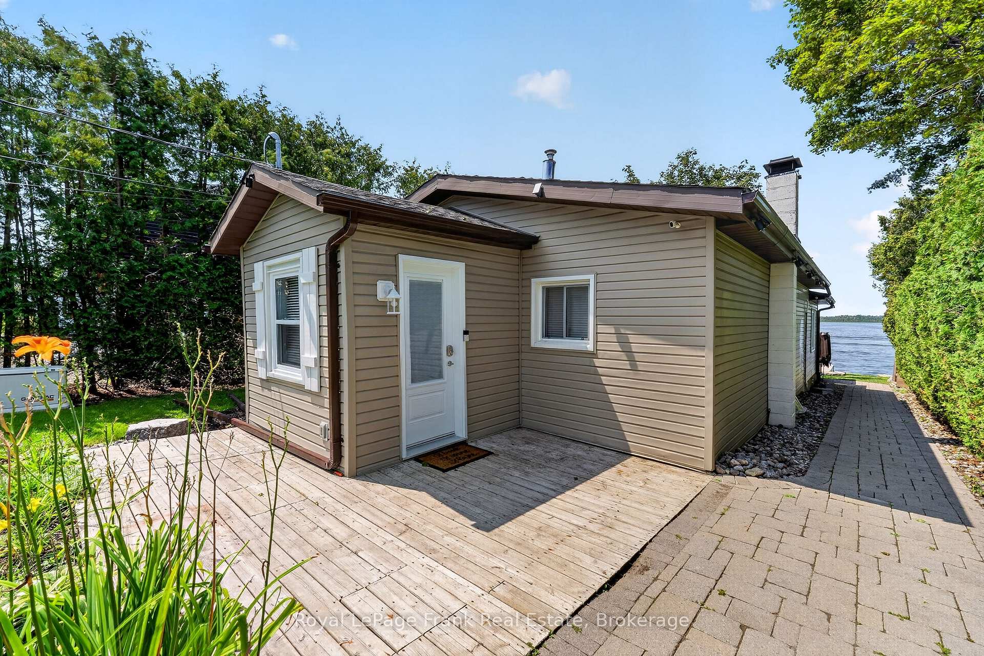 Photo 10 of 229 Snug Harbour Road, Kawartha Lakes, Fenelon — HOMEH