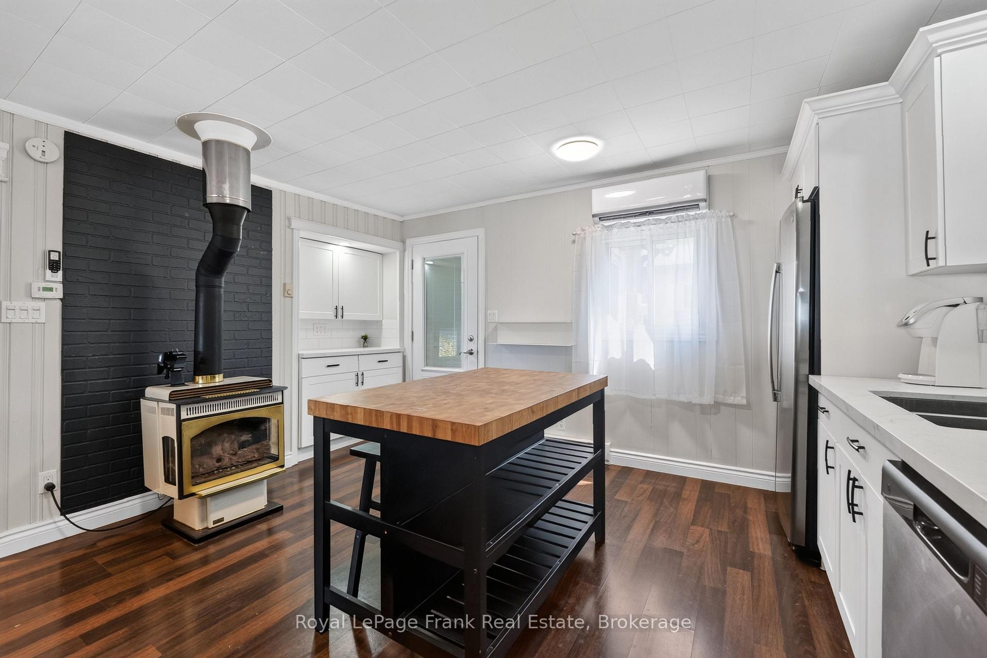 Photo 14 of 229 Snug Harbour Road, Kawartha Lakes, Fenelon — HOMEH