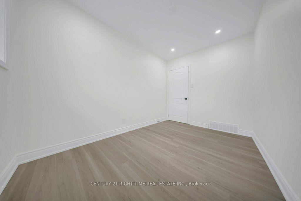 Photo 24 of 396 Hazel Street, Waterloo, Lakeshore Village — HOMEH