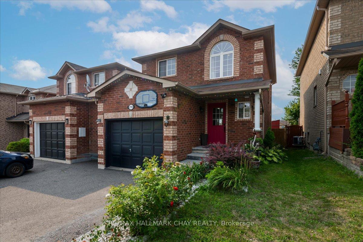 Photo 2 of 2194 Batters Loop, Innisfil, Alcona — HOMEH