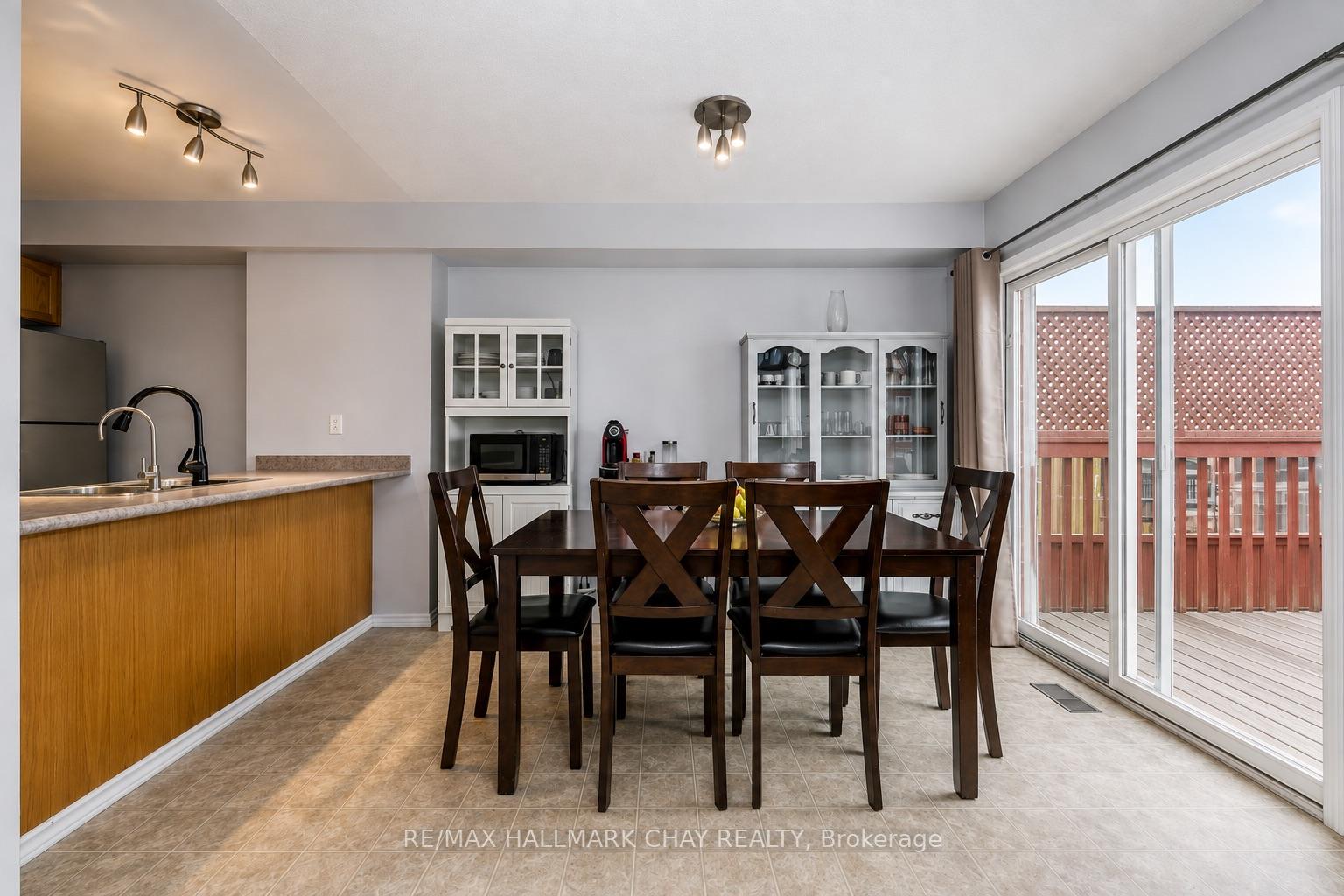 Photo 8 of 2194 Batters Loop, Innisfil, Alcona — HOMEH