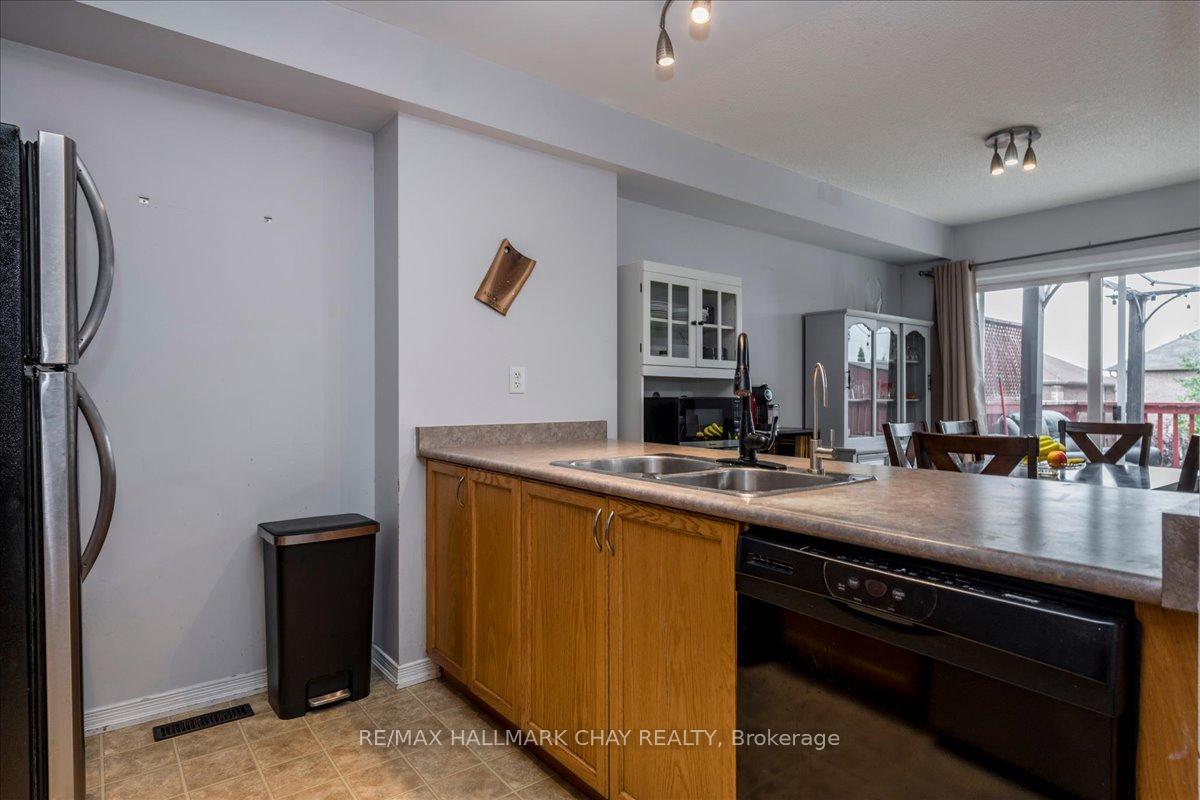 Photo 10 of 2194 Batters Loop, Innisfil, Alcona — HOMEH
