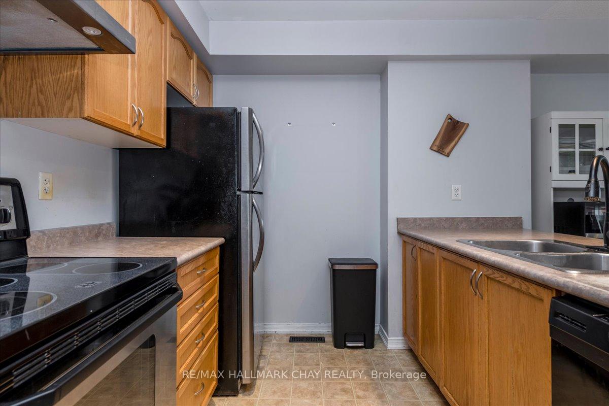 Photo 11 of 2194 Batters Loop, Innisfil, Alcona — HOMEH