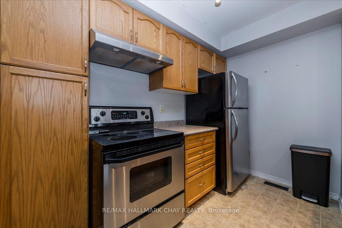 Photo 12 of 2194 Batters Loop, Innisfil, Alcona — HOMEH